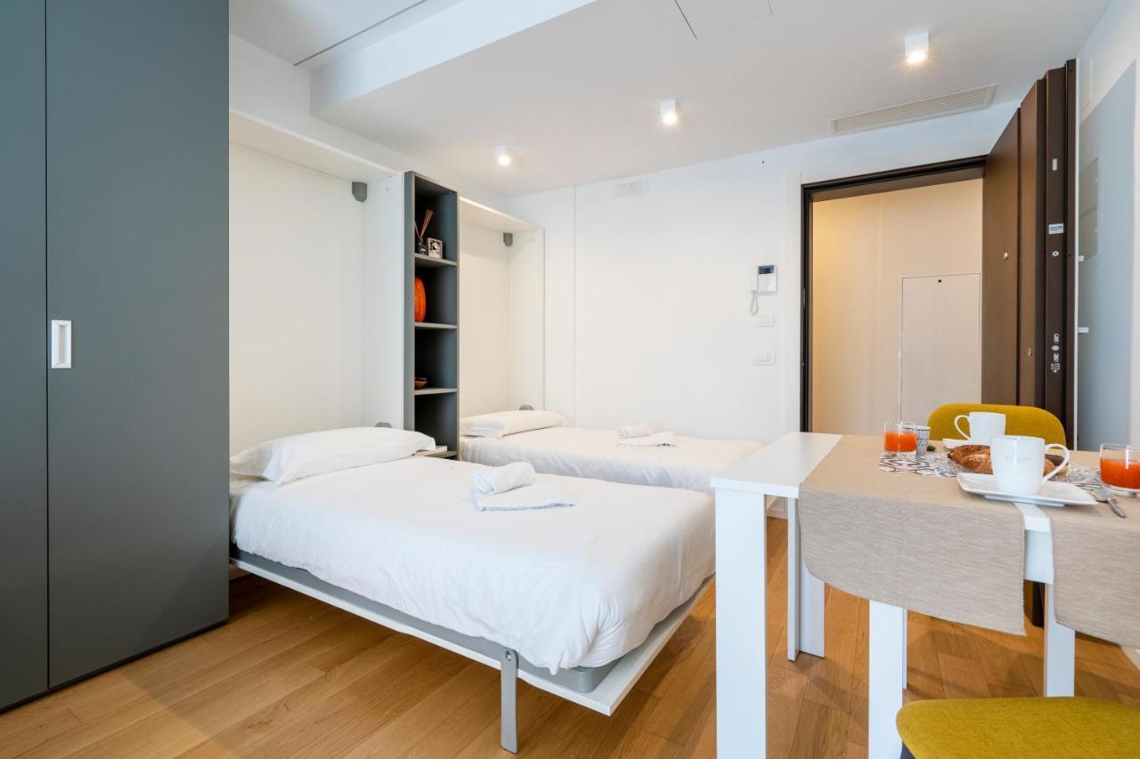 Twelve12 - Universita & Stazione Aparment Bari Exterior foto